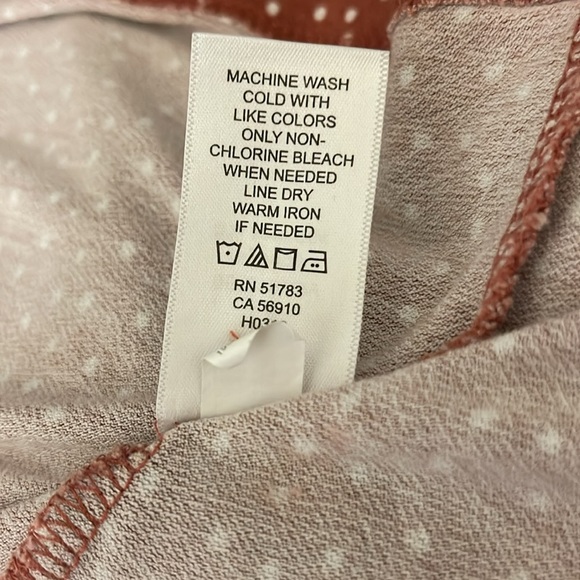 Knot front flutter sleeve blouse - Picture 7 of 9